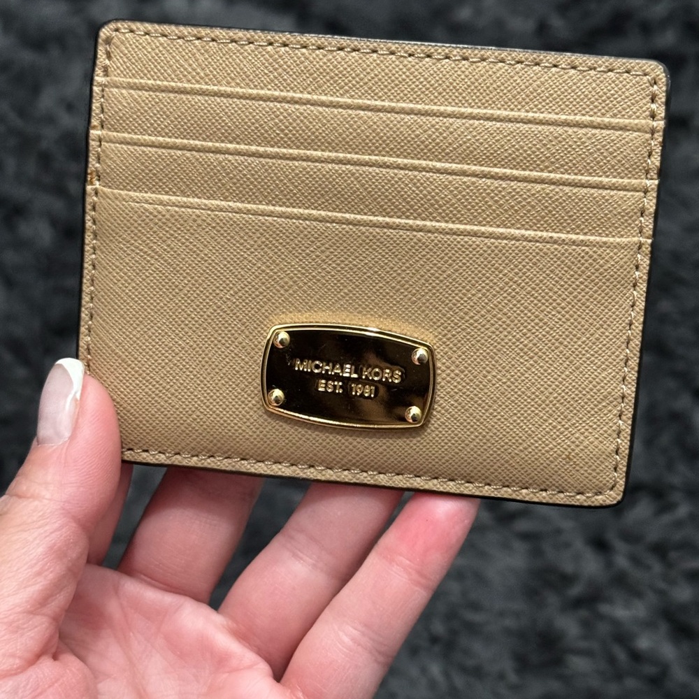 MK Michael Kors card holder